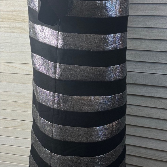 Marc By Marc Jacob’s Metallic Silver and Black Stripe Dress. Size 2. Great Cond. - Picture 4 of 7